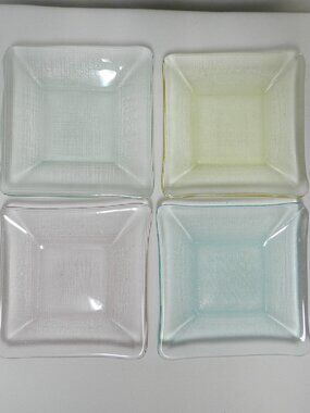 Crate & Barrel Pastel Square Side Appetizer Dessert Starter Glass Plates Set 4